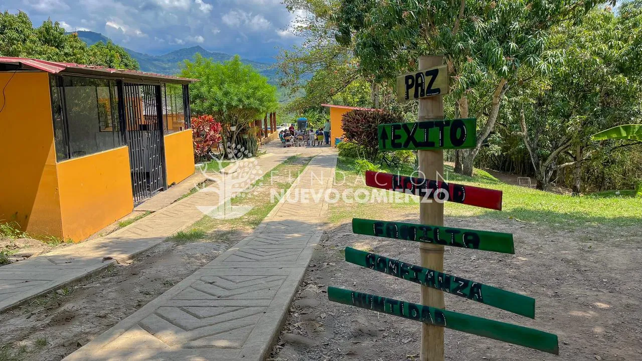 Instalaciones Sede Mesitas del Colegio — Fotografía 7 de 16
